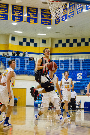 pryor_vs_tahlequah_basketball-0354
