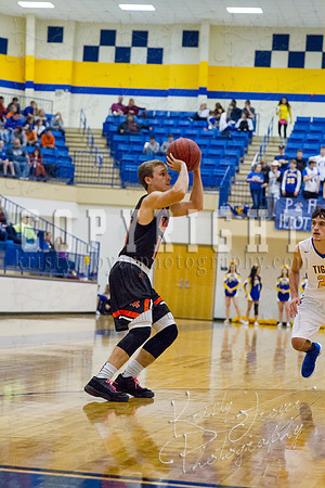 pryor_vs_tahlequah_basketball-0359