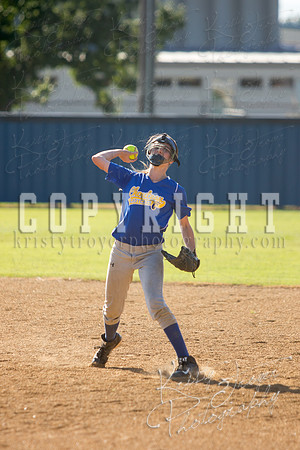 Chouteau_vs_Foyil_2015_Softball_©KristyTroyerPhotography-0529
