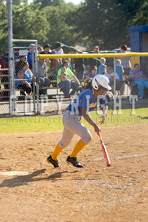 Chouteau_vs_Foyil_2015_Softball_©KristyTroyerPhotography-0502