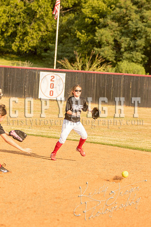 salina_vs_LocustGrove_Softball©KristyTroyerPhotography-1897