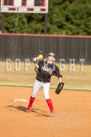 salina_vs_LocustGrove_Softball©KristyTroyerPhotography-1892