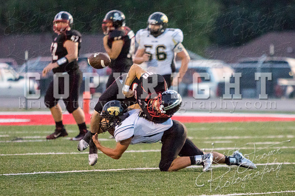 salina_vs_locustgrovefootball©KTroyerPhoto-3259