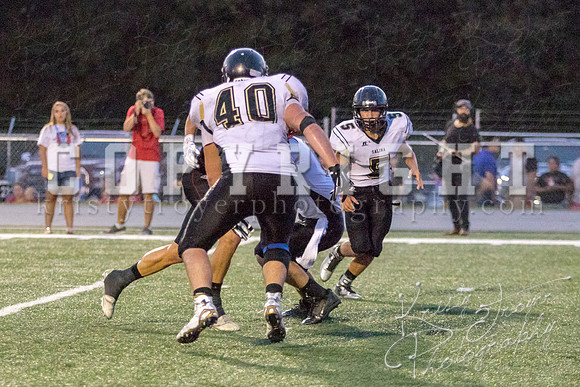 salina_vs_locustgrovefootball©KTroyerPhoto-3278