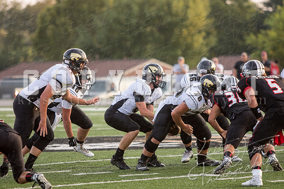 salina_vs_locustgrovefootball©KTroyerPhoto-3148