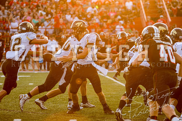 salina_vs_locustgrovefootball©KTroyerPhoto-3139