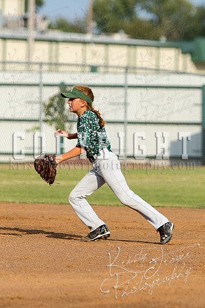 adair_vs_fairland_softball_©KTROYERPHOTO-9103