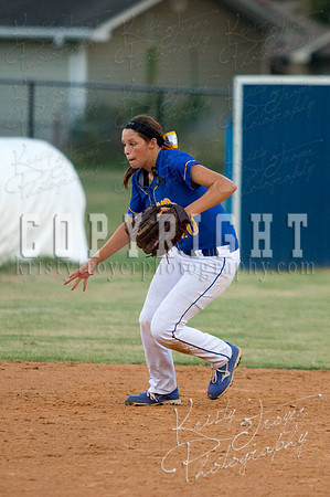 pryor_vs_collinsville_softball_©KTROYERPhoto-9647