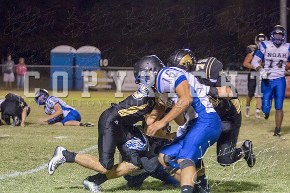 salina_vs_noahl_football_©KTROYERPHOTO-5986