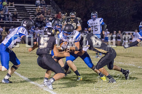 salina_vs_noahl_football_©KTROYERPHOTO-6004