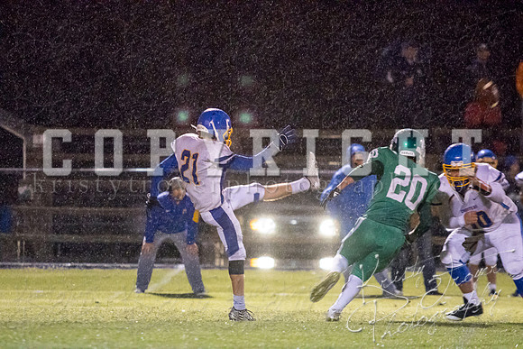 adair_vs_Chouteau_football_©KTROYERPHOTO-8186