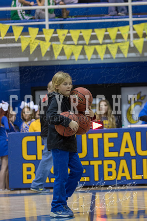 chouteau_basketball_homecoming_©KTROYERPHOTO-9488