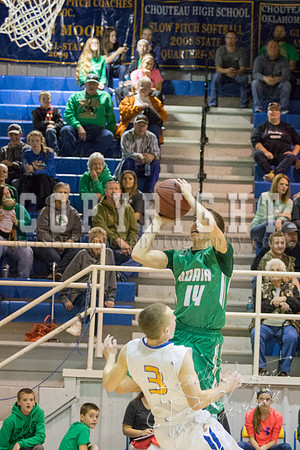 CHOUTEAU_VS_ADAIR_BASKETBALL_©KTROYERPHOTO-7132