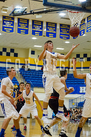 pryor_vs_tahlequah_basketball-0376