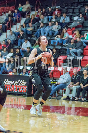 salina_vs_chelsea_basketball_©KTROYERPHOTO-8879