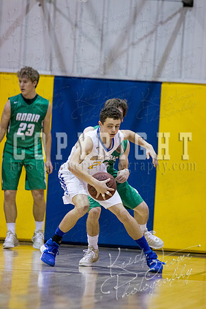 CHOUTEAU_VS_ADAIR_BASKETBALL_©KTROYERPHOTO-7188