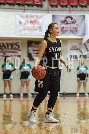 salina_vs_chelsea_basketball_©KTROYERPHOTO-8860