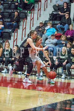 salina_vs_chelsea_basketball_©KTROYERPHOTO-8851