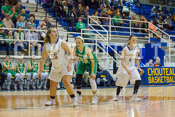 CHOUTEAU_VS_ADAIR_BASKETBALL_©KTROYERPHOTO-6008