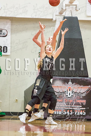 salina_vs_chelsea_basketball_©KTROYERPHOTO-8841