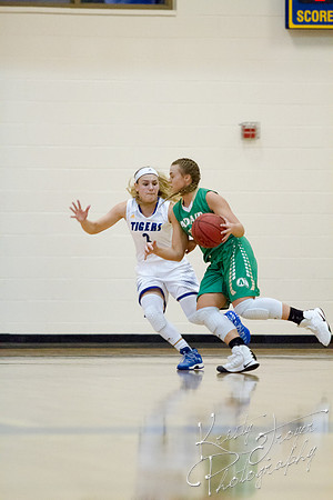 adair_vs_pryor_basketball-4573