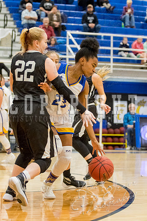 chouteau_vs_wyandotte_basketball-9075
