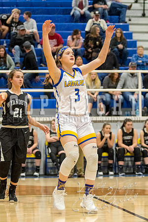 chouteau_vs_wyandotte_basketball-9080