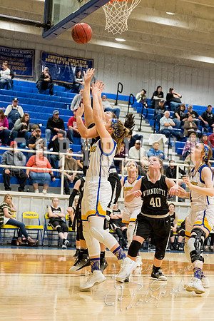 chouteau_vs_wyandotte_basketball-9286