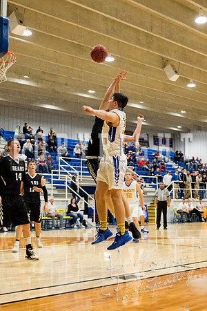 chouteau_vs_wyandotte_basketball-9332