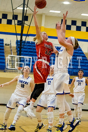 pryor_vs_grove_basketball-9665