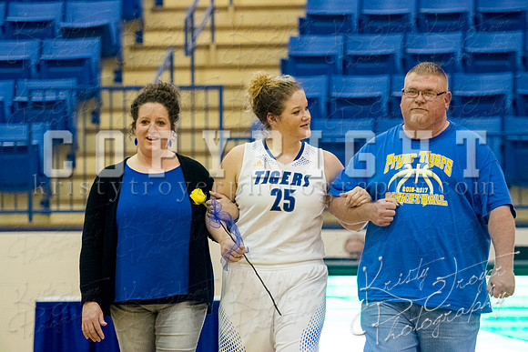 pryor_vs_grove_basketball-9753