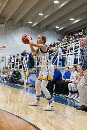 chouteau_vs_adair_basketball_8575