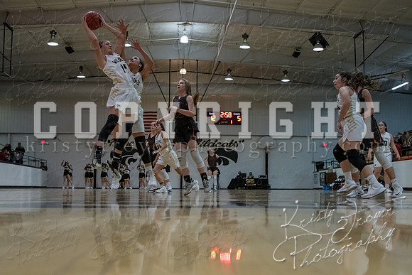 salina_vs_okay_basketball_9583