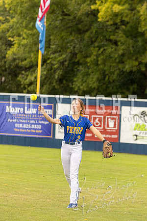 PRYOR_VS_EDISON_SOFTBALL-3452