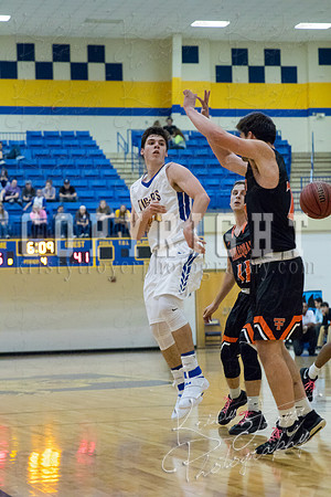 pryor_vs_tahlequah_basketball-3400