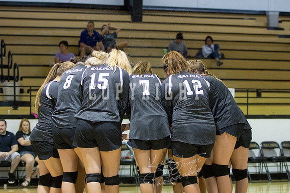 SALINA_VS_WESTVILLE_VOLLEYBALL-0306