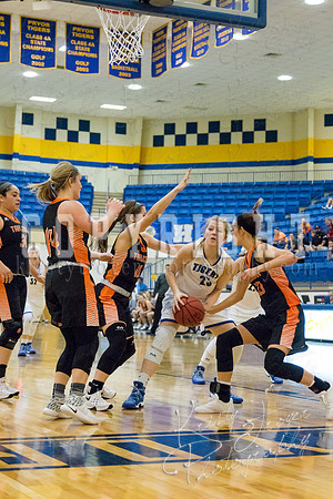 pryor_vs_tahlequah_basketball-3237