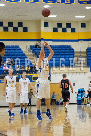 pryor_vs_tahlequah_basketball-3386