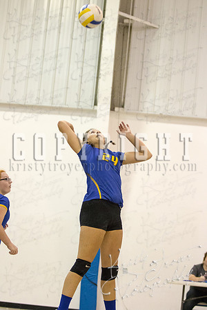 chouteau_vs_claremorechristian_volleyball-1366