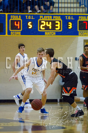 pryor_vs_tahlequah_basketball-0414