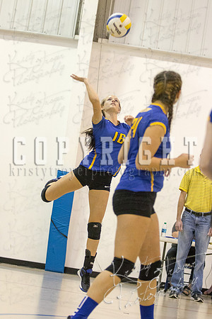 chouteau_vs_claremorechristian_volleyball-1328